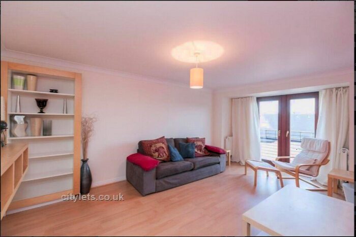 2 Bedroom Flat To Rent In St Stephen Street, Stockbridge, Edinburgh, EH3