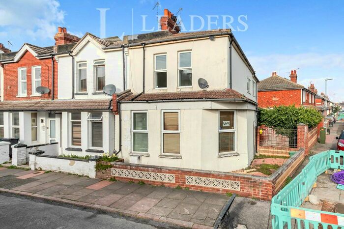 1 Bedroom Flat To Rent In Avondale Road, Eastbourne, BN22