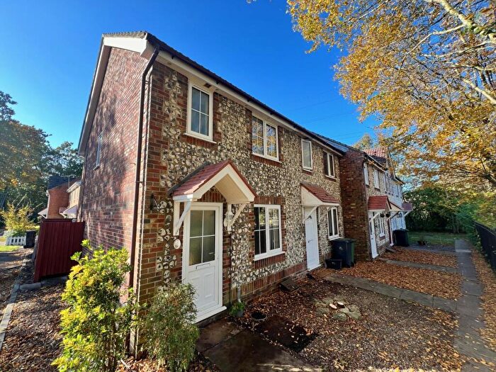 2 Bedroom End Of Terrace House To Rent In Marsh Gardens, Hedge End, Southampton, Hampshire, SO30