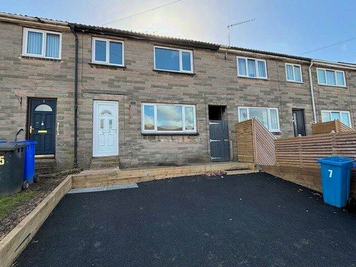 3 Bedroom Terraced House To Rent In Chestnut Avenue, Stocksbridge, Sheffield, South Yorkshire, S36