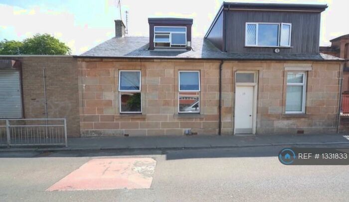 4 Bedroom Semi-Detached House To Rent In Queen Street, Renfrew, PA4