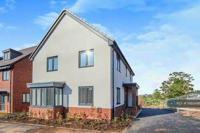 4 Bedroom Detached House To Rent In Robert Adam Road, Derby, DE22