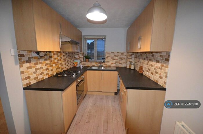 2 Bedroom Terraced House To Rent In Kings Meadow Close, Wetherby, LS22
