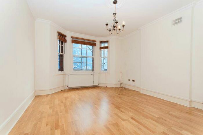 4 Bedroom Flat To Rent In Hornsey Road, London, N7