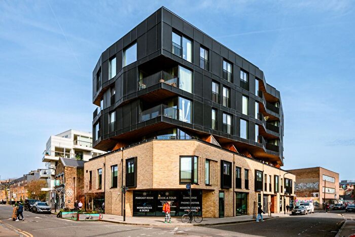 2 Bedroom Flat To Rent In The Fisheries, Lamb Lane, Hackney, E8
