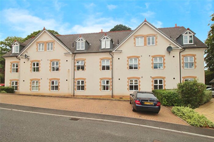2 Bedroom Apartment For Sale In Belvoir Road, Bideford, Devon, EX39