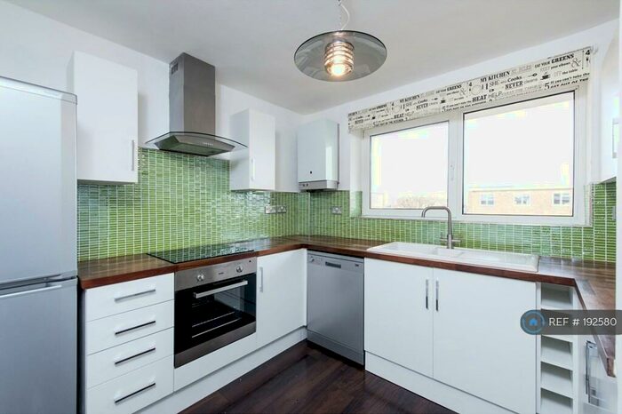 1 Bedroom Flat To Rent In Morgan Court, London, SW11