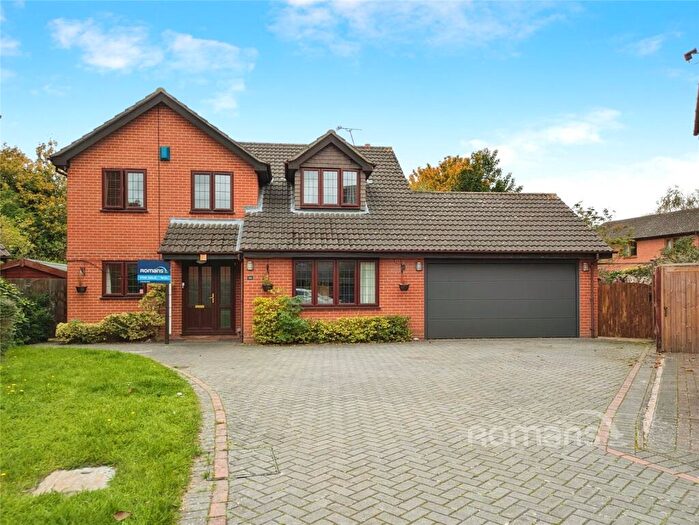 4 Bedroom Detached House For Sale In Red House Close, Lower Earley, Reading, RG6