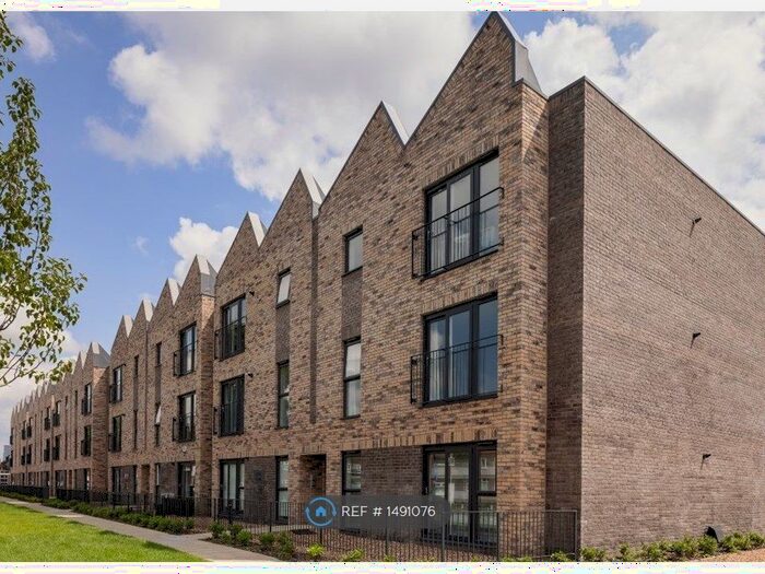 1 Bedroom Flat To Rent In Talbot Road, Stretford, Manchester, M32