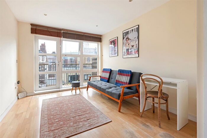 1 Bedroom Flat For Sale In Reading Lane, Hackney, E8
