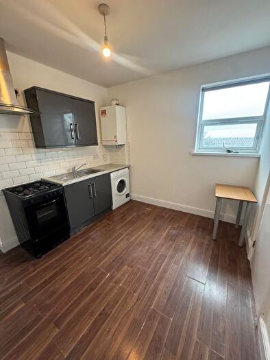 1 Bedroom Flat To Rent In Ley Street, Ilford, IG1