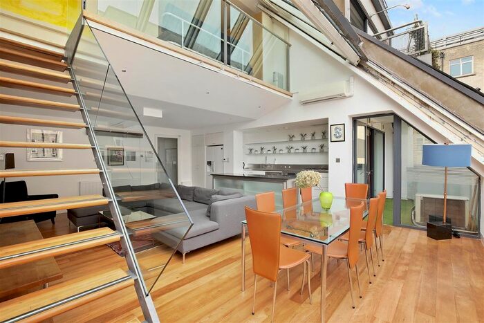 3 Bedroom Maisonette To Rent In Dean Street, Soho, London, W1D