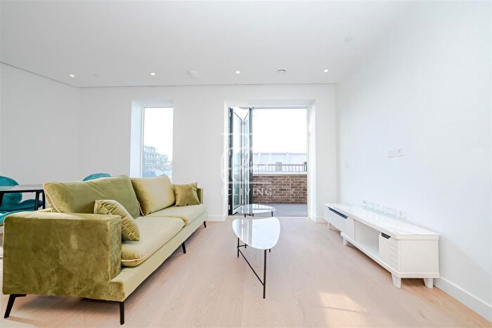 2 Bedroom Flat To Rent In Jubilee Walk, London, WC1X