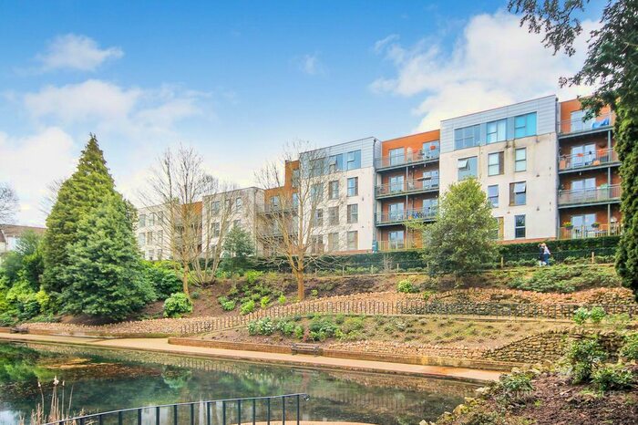 2 Bedroom Flat To Rent In Medway Drive, Tunbridge Wells, TN1