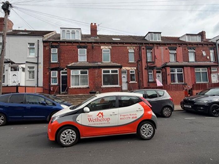 2 Bedroom Terraced House To Rent In Broughton Avenue, Leeds, LS9