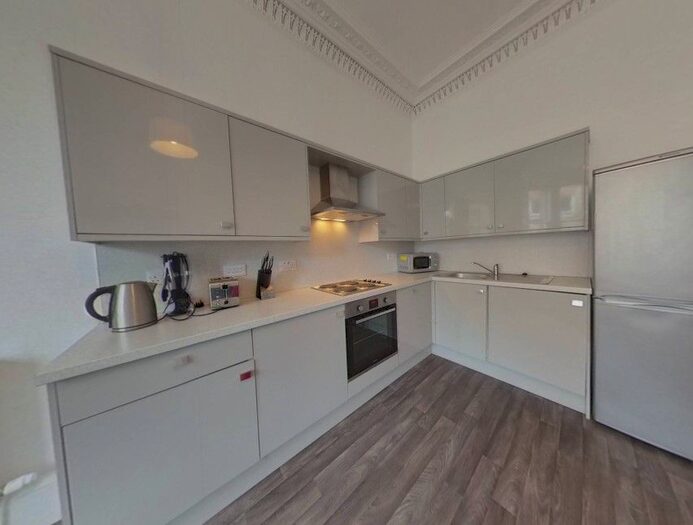 4 Bedroom Flat To Rent In East Preston Street, Newington, Edinburgh, EH8