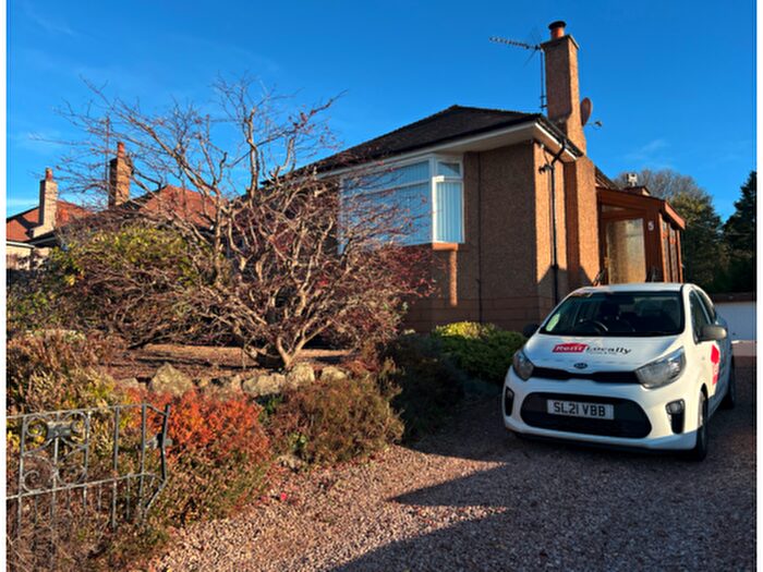 3 Bedroom Semi-Detached House To Rent In Albert Gardens, Dundee, DD5