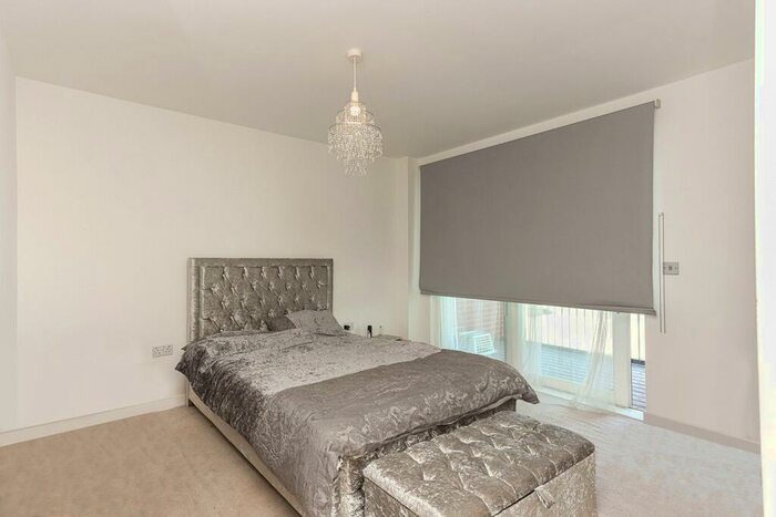 1 Bedroom Apartment For Sale In Lismore Boulevard, Colindale Gardens, Colindale, NW9