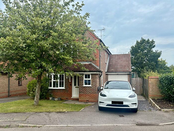 3 Bedroom Detached House For Sale In Upper Mount, Liss, GU33