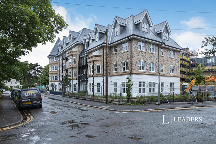 2 Bedroom Flat To Rent In Durley Road, Bournemouth, Dorset, BH2