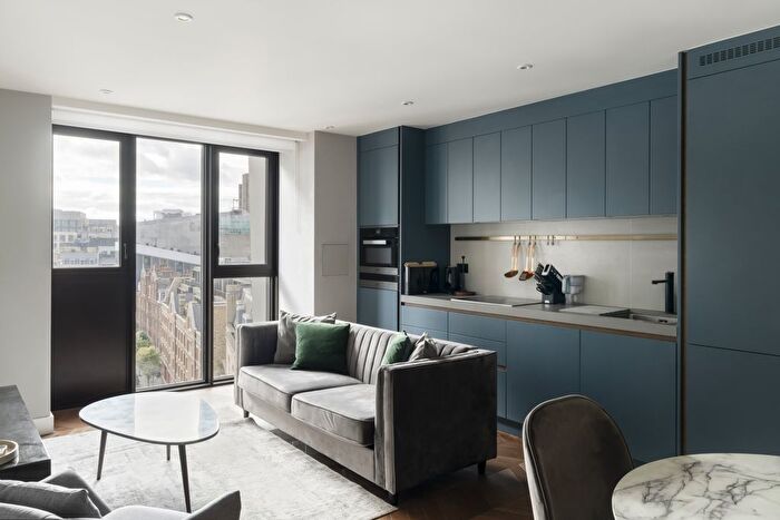 1 Bedroom Flat For Sale In Hexagon Apartments, Newton Street, WC2B