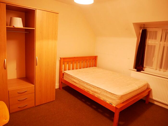 Studio To Rent In Lampton Road, Hounslow, TW3