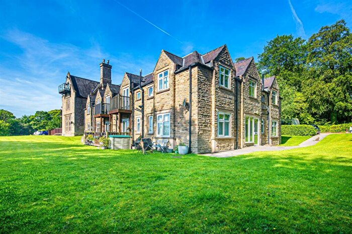 2 Bedroom Flat For Sale In D The Moss, Limb Lane, Dore, S17