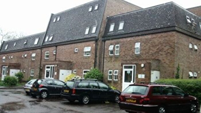 2 Bedroom Flat To Rent In Moyne Close, Devizes, SN10