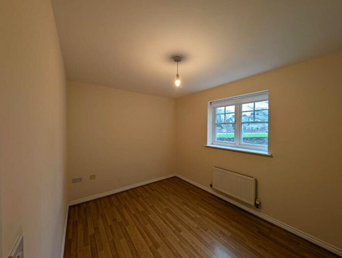 2 Bedroom Apartment To Rent In Davenham Court, Liverpool, L15