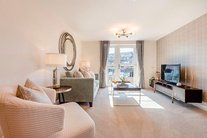 2 Bedroom Flat To Rent In London Road, Dorchester, DT1