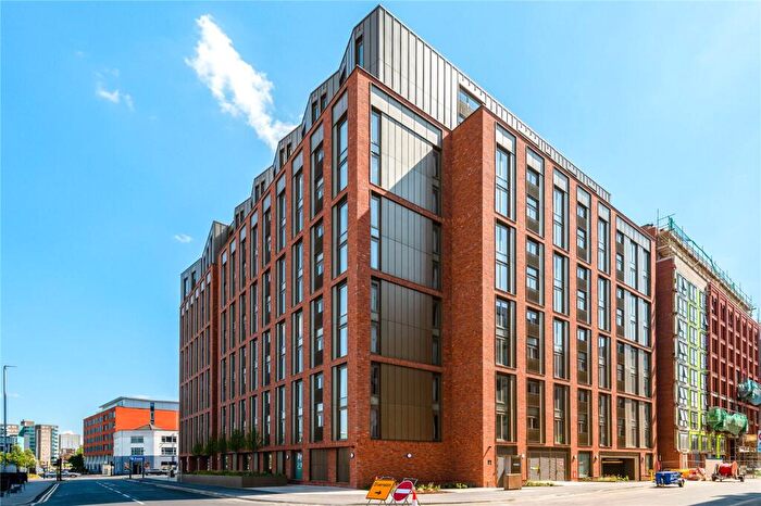 2 Bedroom Apartment To Rent In Spinners Yard, Skinner Ln, LS7