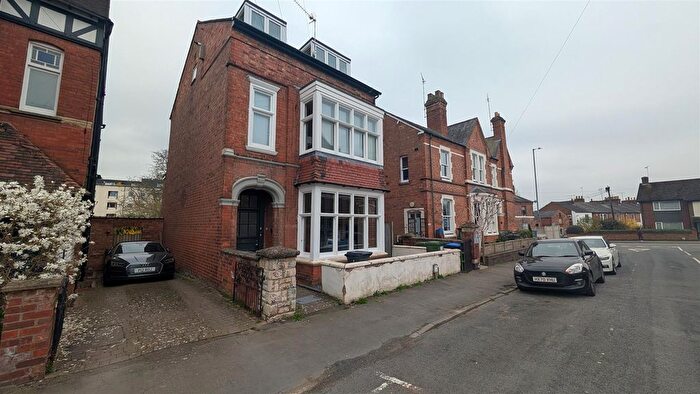 2 Bedroom Flat To Rent In Albany Terrace, Leamington Spa, CV32