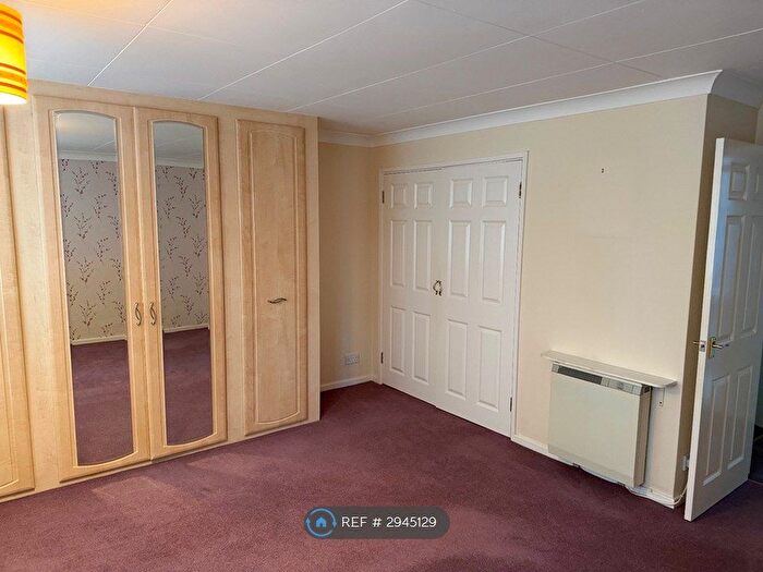 2 Bedroom Flat To Rent In Jesson Court, Walsall, WS1