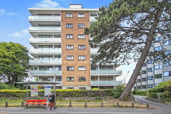 2 Bedroom Apartment To Rent In Bournemouth Town Centre, BH1