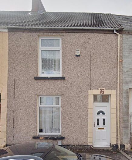 2 Bedroom Terraced House To Rent In Oxford Street, Swansea, SA1