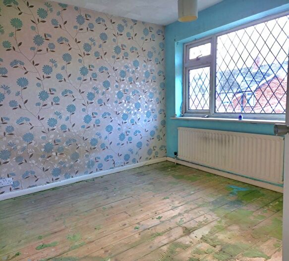 3 Bedroom End Of Terrace House For Sale In Bedford Avenue, Southampton, SO19