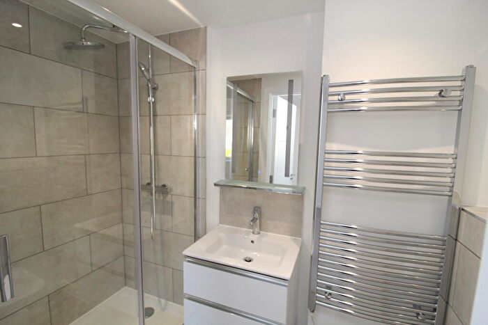 2 Bedroom Apartment To Rent In Hutton Road, Shenfield, CM15