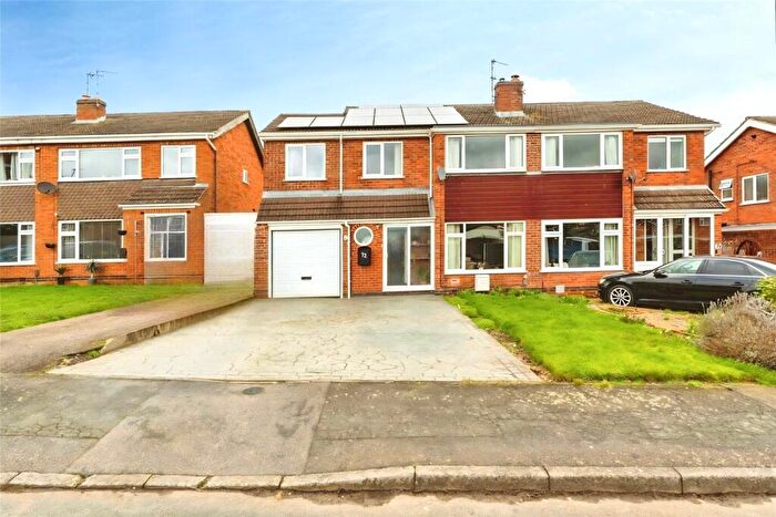 4 Bedroom Semi Detached House For Sale In Paterson Place, Shepshed, Leicestershire, LE12