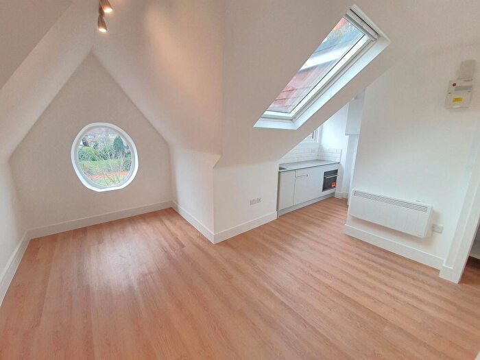 Studio To Rent In St Andrews Road, London, NW11