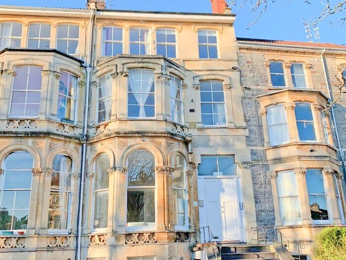 2 Bedroom Flat To Rent In Top Floor Flat, Royal Park, Bristol, BS8