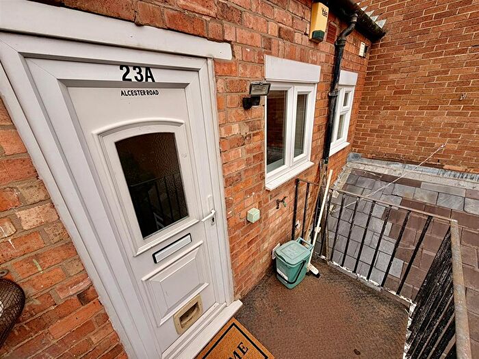 2 Bedroom Flat To Rent In A Alcester Road, Studley, B80