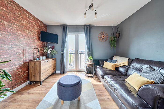1 Bedroom Apartment For Sale In Ratcliffe Gate, Chelmsford, CM1