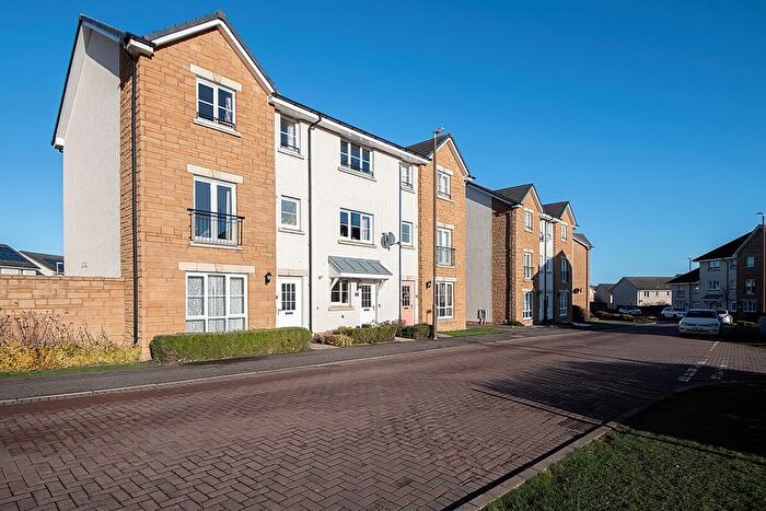 4 Bedroom Terraced House For Sale In South Chesters Medway, Bonnyrigg, EH19