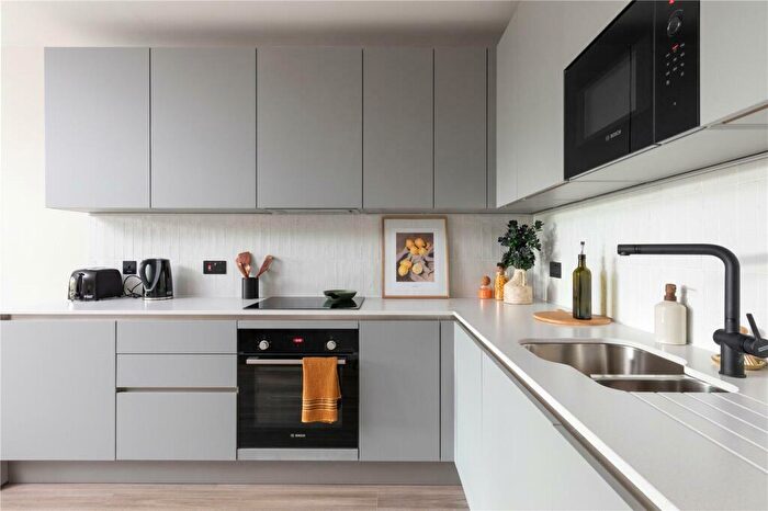 2 Bedroom Apartment For Sale In Unit Luna Gardens, Lapwing Lane, Manchester, M20