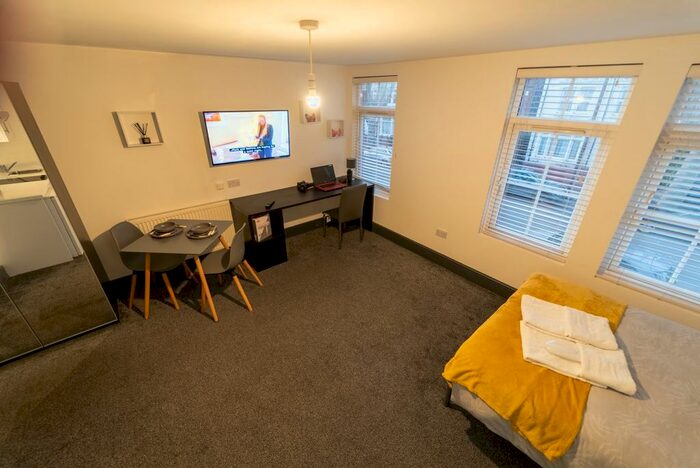 1 Bedroom Studio To Rent In Hallewell Road, Birmingham, B16