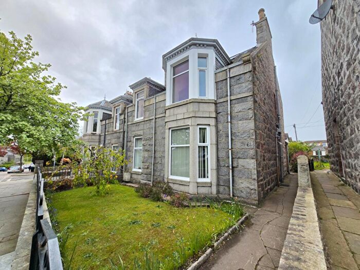 3 Bedroom Flat For Sale In Clifton Road, Hilton, Aberdeen, AB24
