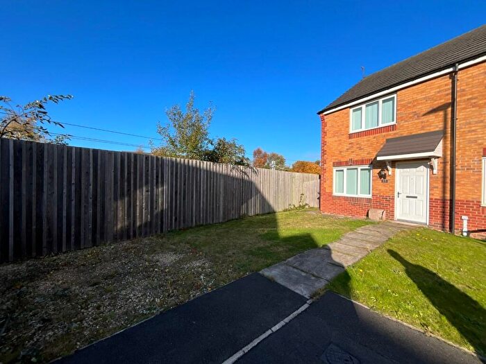 2 Bedroom End Of Terrace House For Sale In Douglass Close, Hebburn, NE31