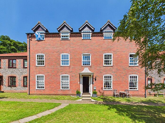 2 Bedroom Flat For Sale In Runton House Close, West Runton, NR27