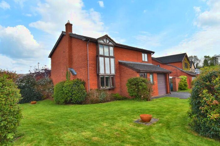 4 Bedroom Detached House For Sale In Ffordd Edern, Ruthin, LL15