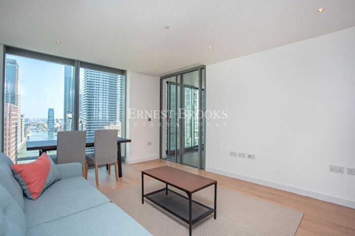 1 Bedroom Apartment To Rent In Landmark Pinnacle, Marsh Wall, Canary Wharf, E14